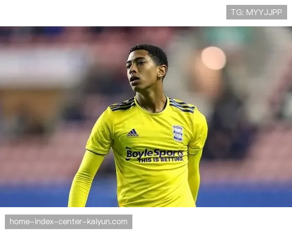 多特中场控制力：埃姆雷詹与贝林厄姆的攻防转换枢纽作用